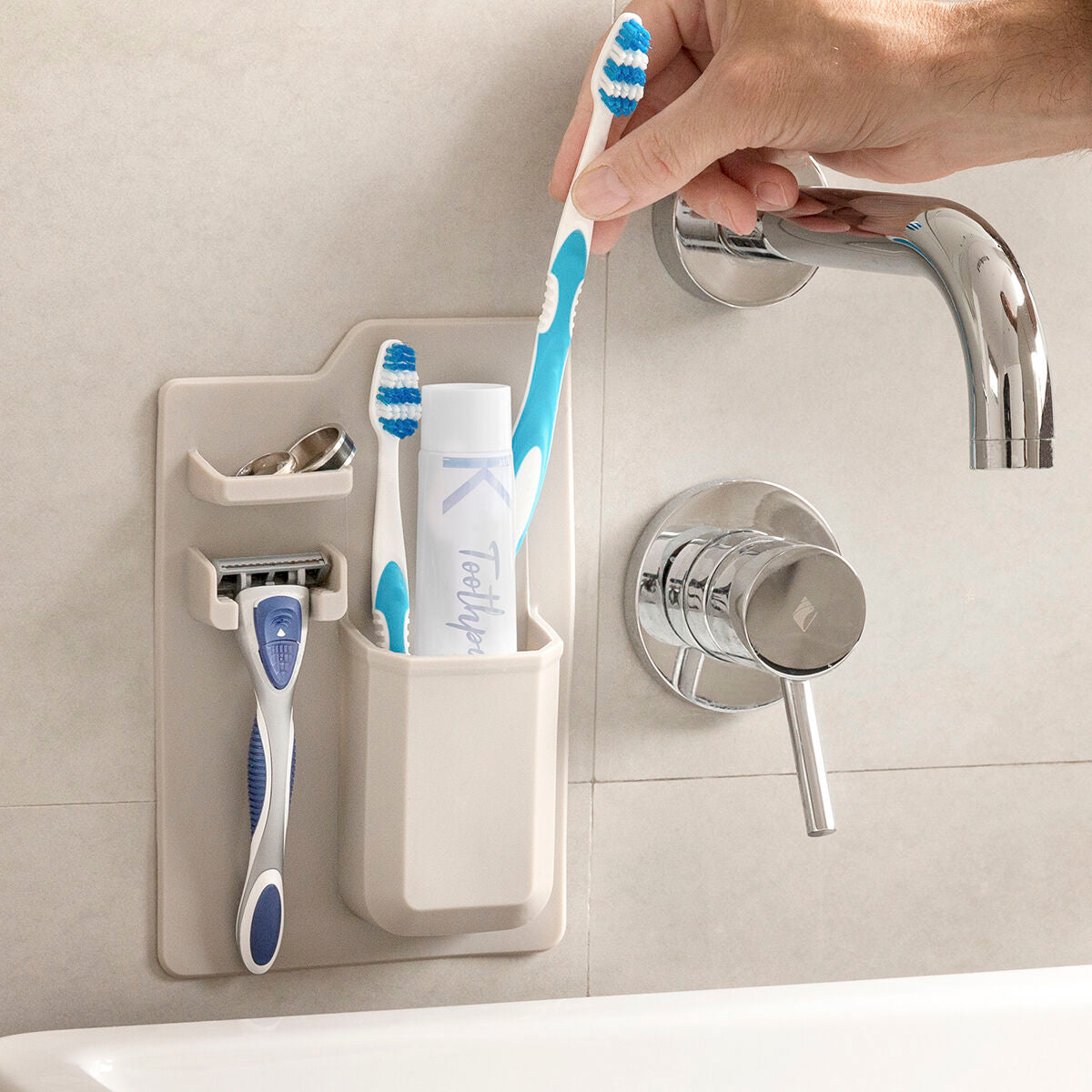 InnovaGoods Silicone Toiletries Organiser